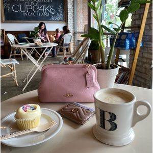 Nora Kiss lock crossbody- Pink